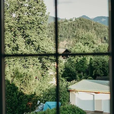 A Cozy Away From Appartement