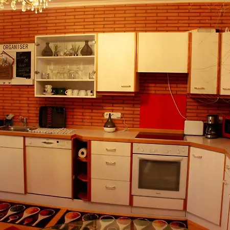 Apartment A Cozy Away From